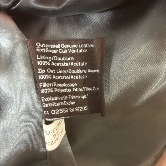 Danier women’s leather jacket with lining size small - Picture 5 of 9